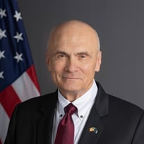Andrew Puzder Profile Picture