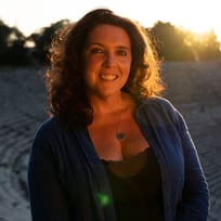 Bettany Hughes Profile Picture